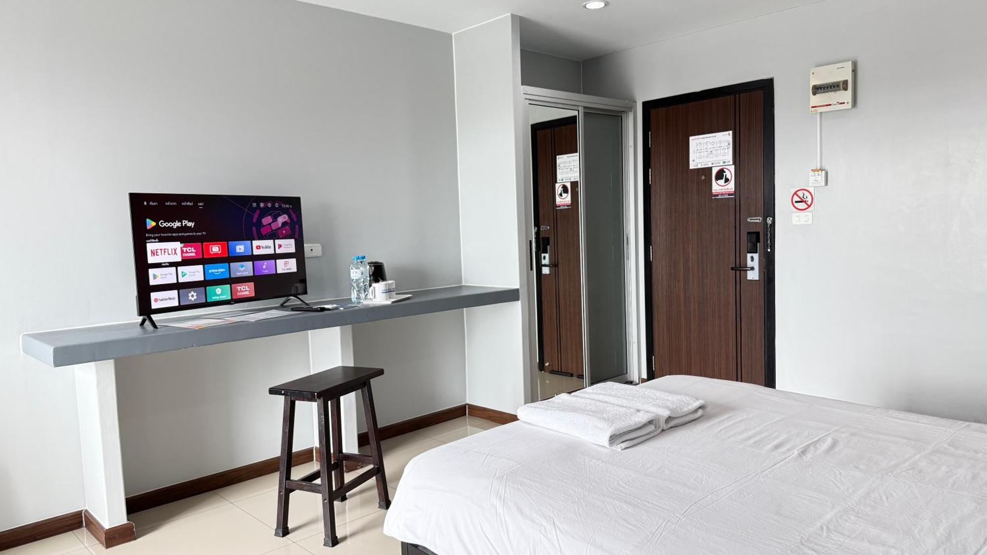 ฺbaan Paknam Hotel Samut Prakan Exterior foto